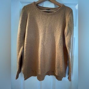 H & M light brown crew neck long sleeve sweater Size Medium